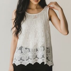 H&M · 70'S BOHO CREAM FLORAL LACE SLEEVELESS TANK - SMALL